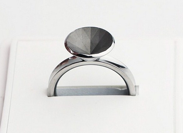 Кольцо для помолвки от дизайнера Саши Ценг (Sasha Tseng)