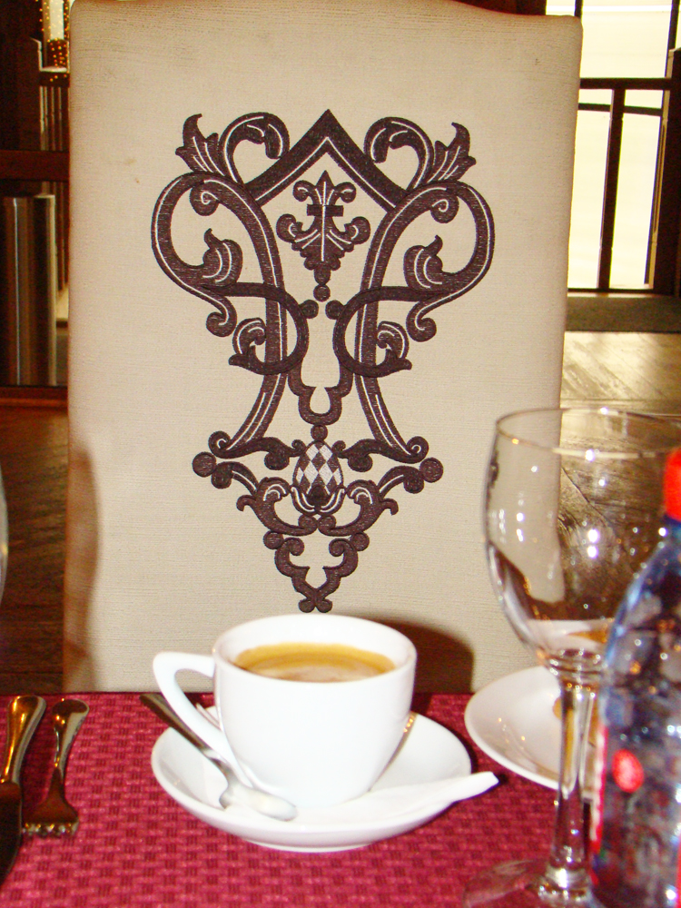 Кофе американо в ресторане Бисерово-Спортинг