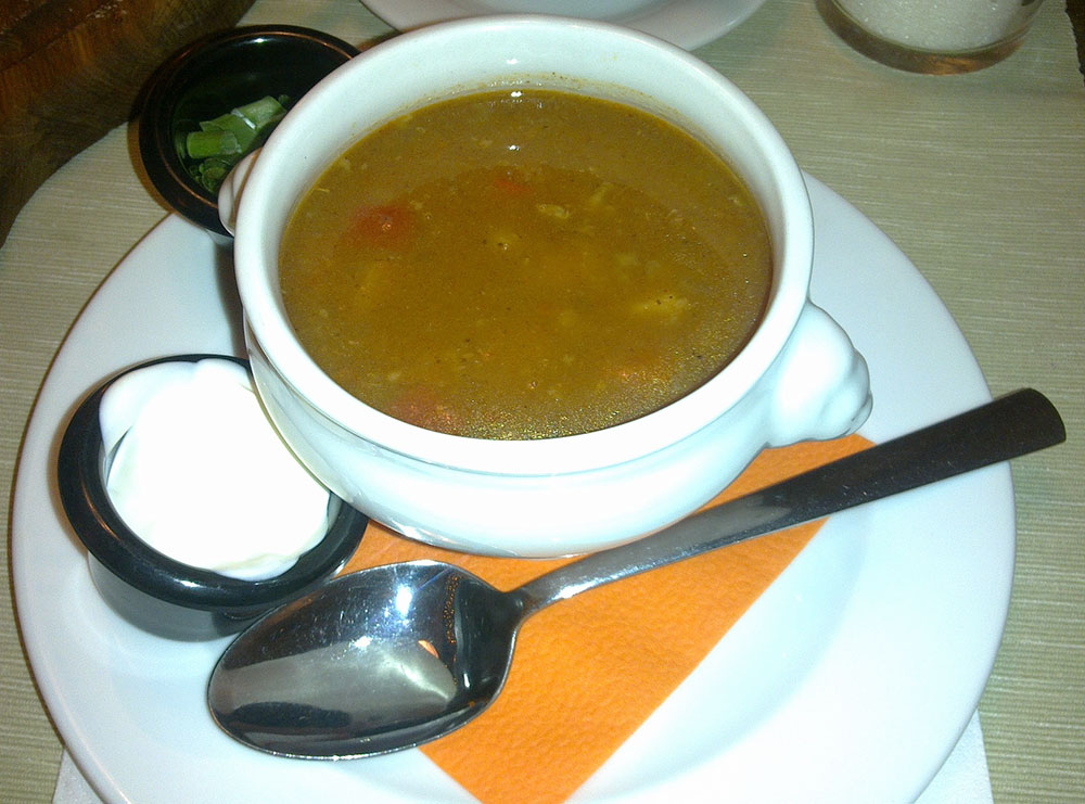 Суп-гуляш, итальянский ресторан «Панчетта»